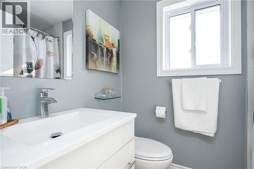 34 Sacha Road, Cambridge, ON - Indoor Photo Showing Bathroom