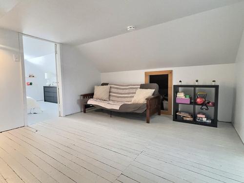 Boudoir - 47 Rue Taschereau E., Rouyn-Noranda, QC - Indoor Photo Showing Other Room