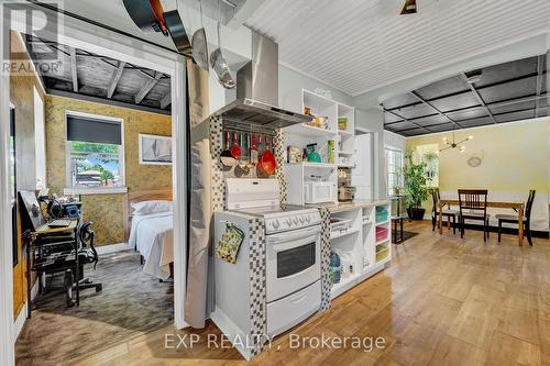 82 Kehl Street, Kitchener, ON - Indoor Photo Showing Kitchen