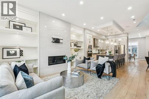 2918 6 Avenue Nw, Calgary, AB - Indoor Photo Showing Living Room With Fireplace