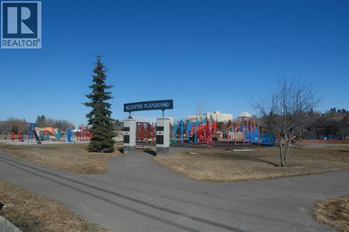 2918 6 Avenue Nw, Calgary, AB - Outdoor