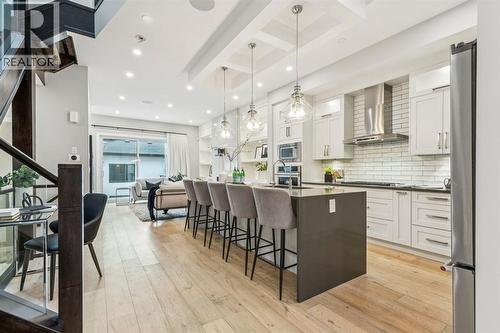 2918 6 Avenue Nw, Calgary, AB - Indoor Photo Showing Kitchen With Upgraded Kitchen