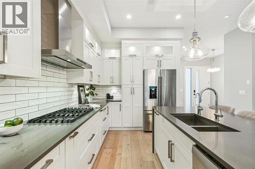 2918 6 Avenue Nw, Calgary, AB - Indoor Photo Showing Kitchen With Double Sink With Upgraded Kitchen
