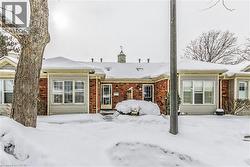 175 FIDDLERS GREEN Road Unit# 9  Hamilton, ON L9G 4X7