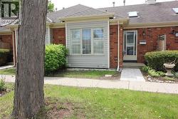 175 FIDDLERS GREEN Road Unit# 9 Hamilton, ON L9G 4X7