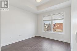 Vacant second bedroom - 