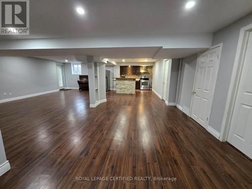 35 Woodcrest Court, Kitchener, ON - Indoor