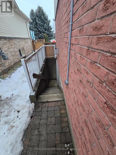 35 Woodcrest Court, Kitchener, ON - Outdoor With Exterior