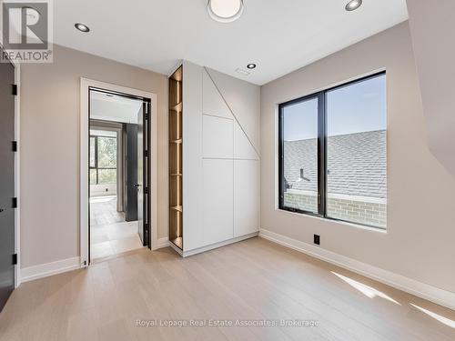 953 Halliday Avenue, Mississauga, ON - Indoor Photo Showing Other Room