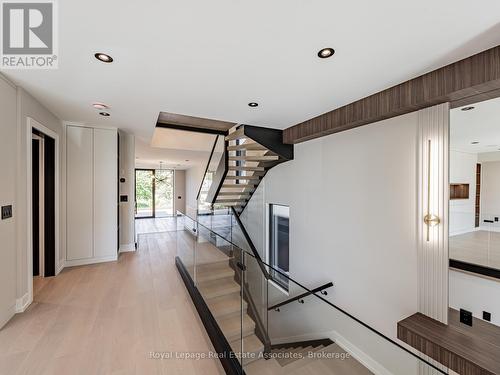 953 Halliday Avenue, Mississauga, ON - Indoor Photo Showing Other Room