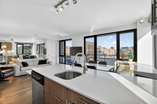 Cuisine - 1546-1414 Rue Chomedey, Montréal (Ville-Marie), QC - Indoor