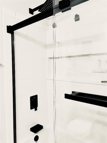 75 103Rd Avenue, Kimberley, BC -  Photo Showing Bathroom