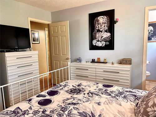 75 103Rd Avenue, Kimberley, BC - Indoor Photo Showing Bedroom