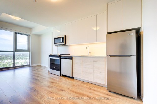 3901-60 Frederick Street, Kitchener, ON - Indoor Photo Showing Kitchen With Stainless Steel Kitchen