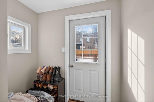 306 Cumberland Avenue, Hamilton, ON - Indoor