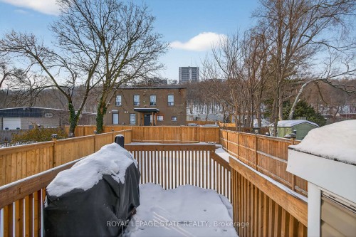 306 Cumberland Avenue, Hamilton, ON - Outdoor