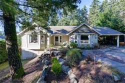 2750 Scobhal Rd  Shawnigan Lake, BC V8H 2E8
