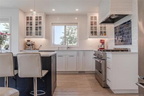 6039 Chippewa Rd, Duncan, BC 