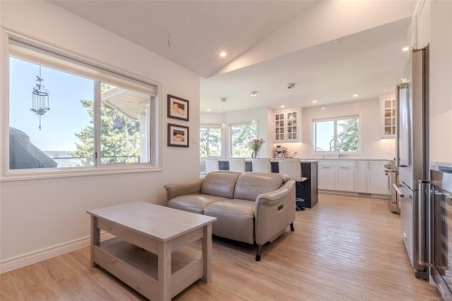 6039 Chippewa Rd, Duncan, BC 