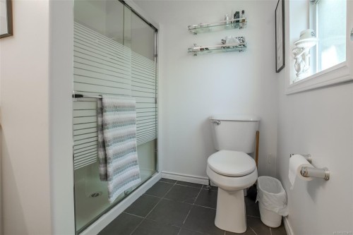 6039 Chippewa Rd, Duncan, BC 