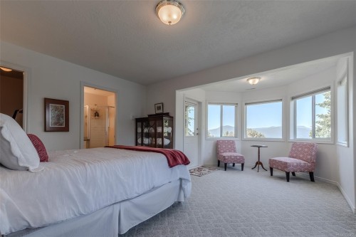 6039 Chippewa Rd, Duncan, BC 