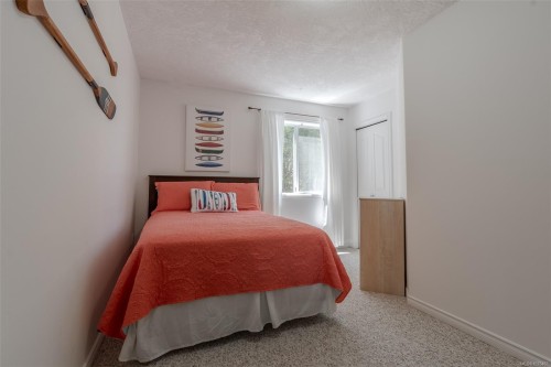 6039 Chippewa Rd, Duncan, BC 