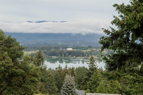 6039 Chippewa Rd, Duncan, BC 