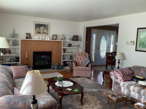 220 17Th Ave, Sointula, BC 