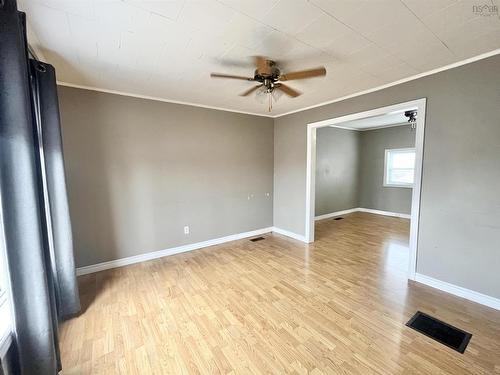 68 Mcgee Street, Springhill, NS 