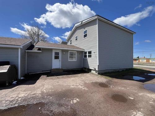68 Mcgee Street, Springhill, NS 