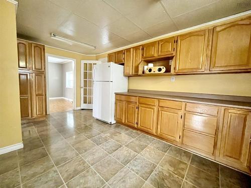 68 Mcgee Street, Springhill, NS 