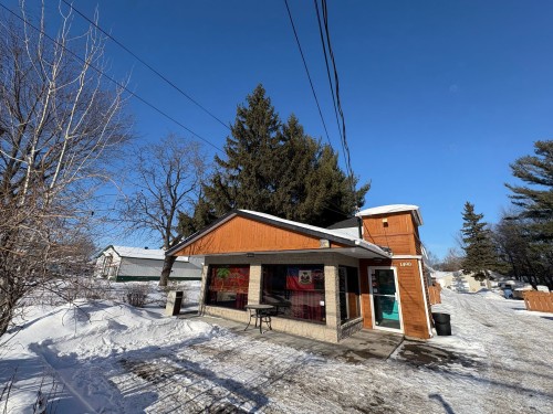 Façade - 1490 Boul. De L'Ange-Gardien N., L'Assomption, QC - Outdoor