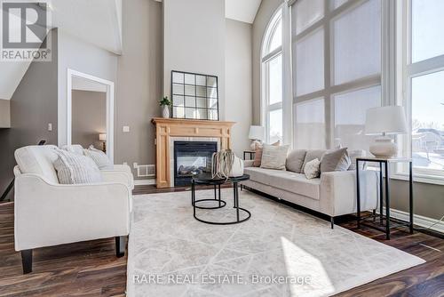 39 Waterfront Circle, Collingwood, ON - Indoor Photo Showing Living Room With Fireplace