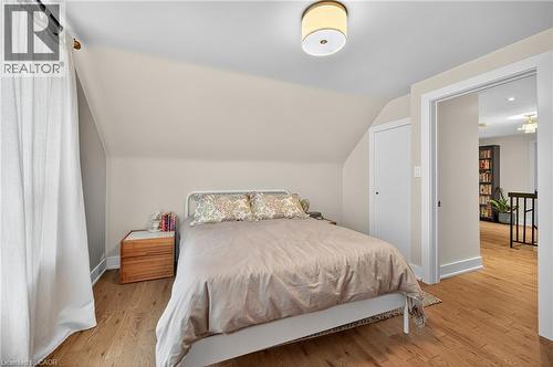 233 Townsend Avenue, Burlington, ON 