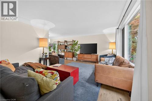 233 Townsend Avenue, Burlington, ON 