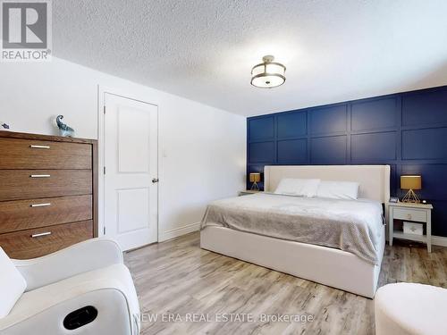 7189 Joliette Crescent, Mississauga, ON - Indoor Photo Showing Bedroom