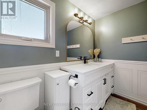 7189 Joliette Crescent, Mississauga, ON - Indoor Photo Showing Bathroom