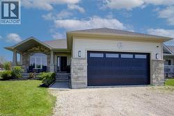 37 LORNE Street W Harriston, ON N0G 1Z0