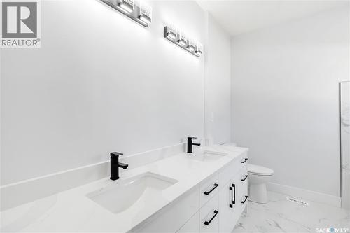 838 Ballesteros Crescent, Warman, SK - Indoor Photo Showing Bathroom