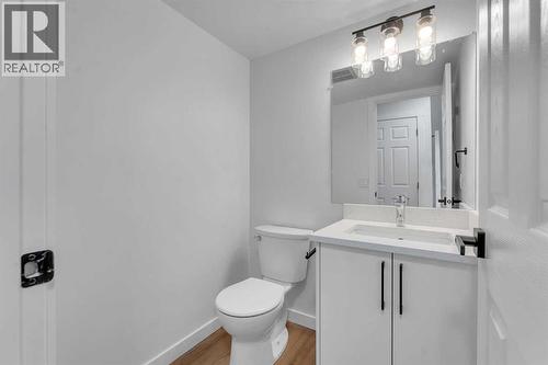 63 Penworth Close Se, Calgary, AB - Indoor Photo Showing Bathroom