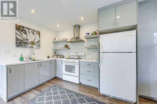 247 Robert Street, Hamilton, ON - Indoor Photo Showing Kitchen