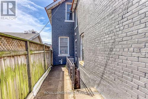 247 Robert Street, Hamilton, ON - Outdoor