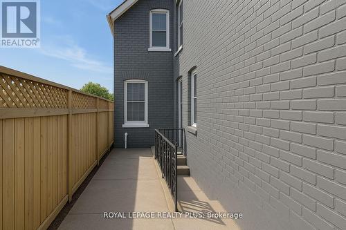 247 Robert Street, Hamilton, ON - 