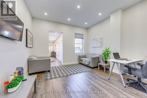 247 Robert Street, Hamilton, ON - Indoor