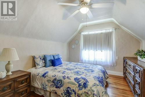 120 Cope Street, Hamilton, ON - Indoor Photo Showing Bedroom