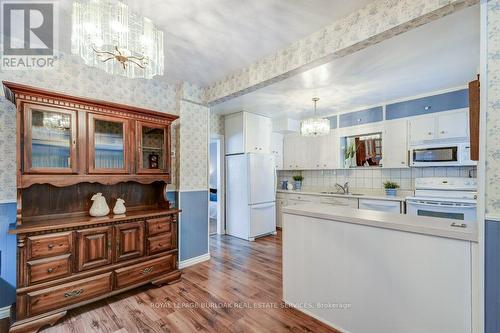 120 Cope Street, Hamilton, ON - Indoor Photo Showing Kitchen