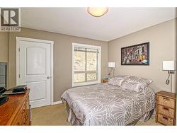 Main floor bedroom - 