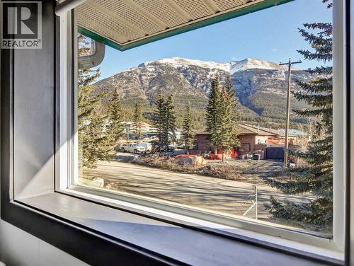 2, 108 Boulder Crescent, Canmore, AB 