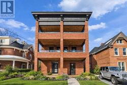 5 - 77 FLORENCE STREET  Ottawa, ON K1R 5N1