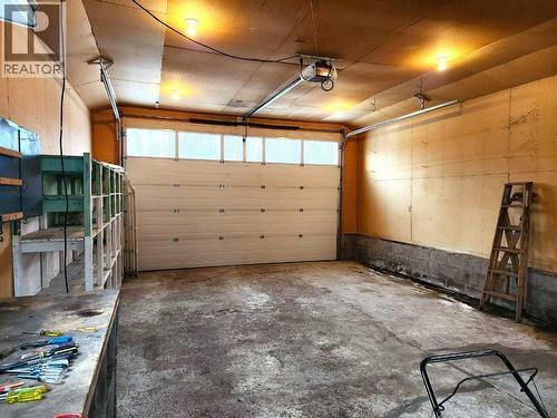 7 Ohio Close, Red Deer, AB - Indoor Photo Showing Garage